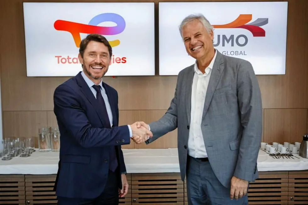 Agreement: TotalEnergies Brazil managing director Charles Fernandes (left) and Prumo Logistica chief executive Rogerio Zampronha