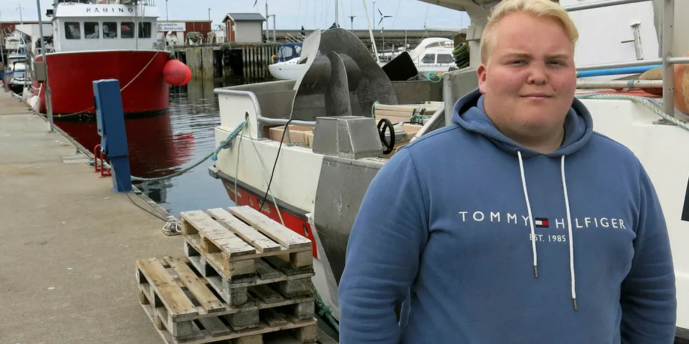 VIL BLI FISKER: Oliver Sivertsen Larsen (16) fra Bodø satser på en karriere som fisker. I midten av juli starter han på «ungdomskvota», og til høsten starter han forhåpentligvis med fiskeriutdanning på videregående skole.