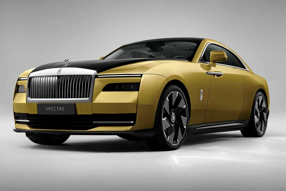 Rolls-Royce's Spectre BEV.