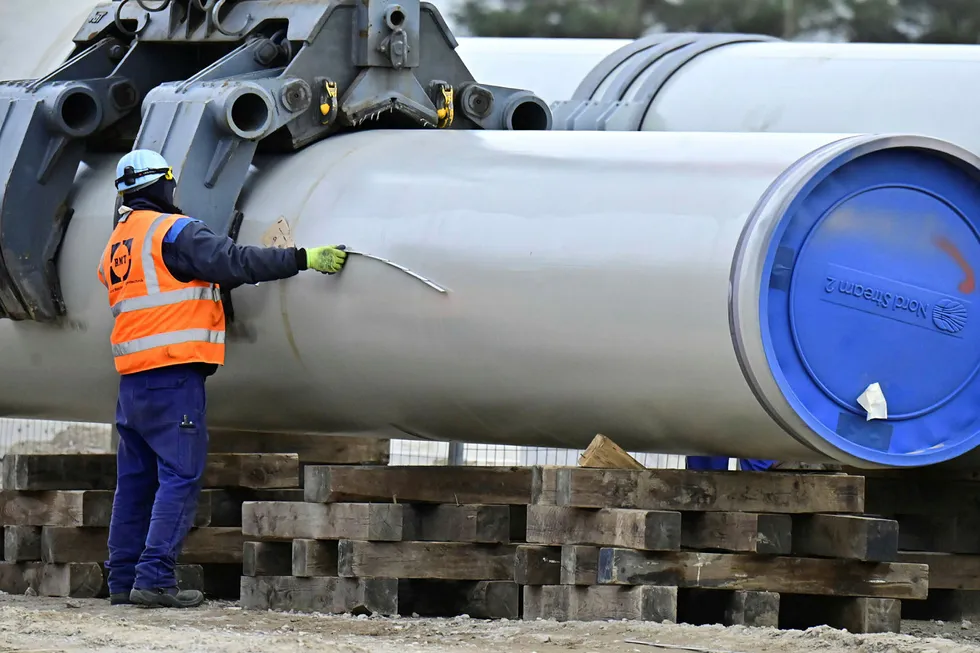 Heavy task: a gas pipe at the construction site of Nord Stream 2 in Lubmin in Germany