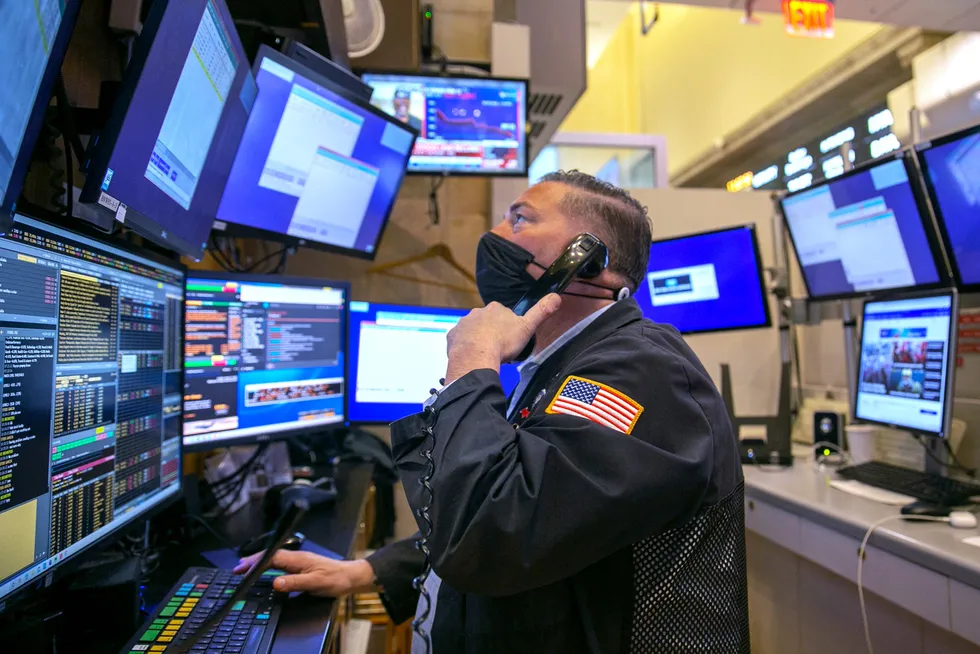 Pilene peker nedover på Wall Street tirsdag.