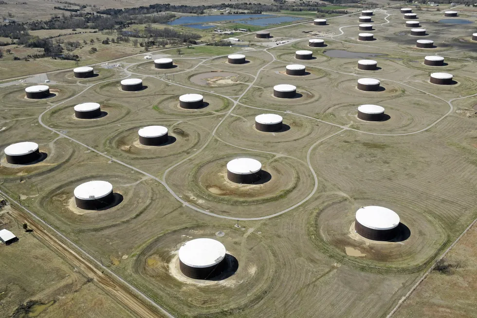 EIA: US crude inventories rise but still falling at Cushing