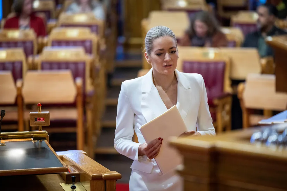 Justis- og beredskapsminister Emilie Enger Mehl Mehl sa i Stortinget at hun vil ha alle fakta på bordet før hun konkluderer i saken.