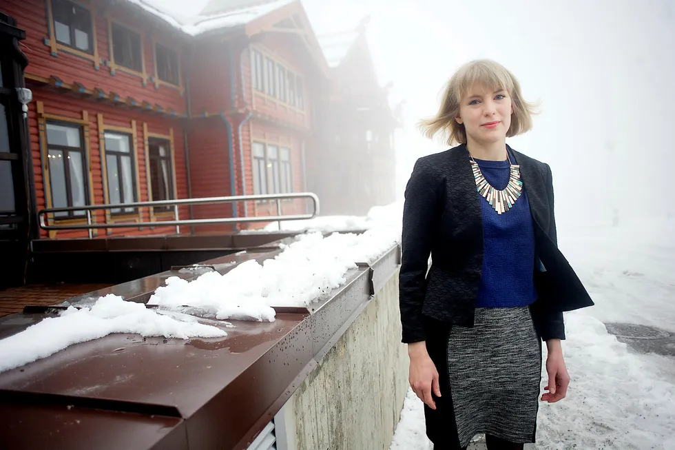 SVs nestleder Kari Elisabeth Kaski refser Arbeiderpartiet. Foto: Mikaela Berg