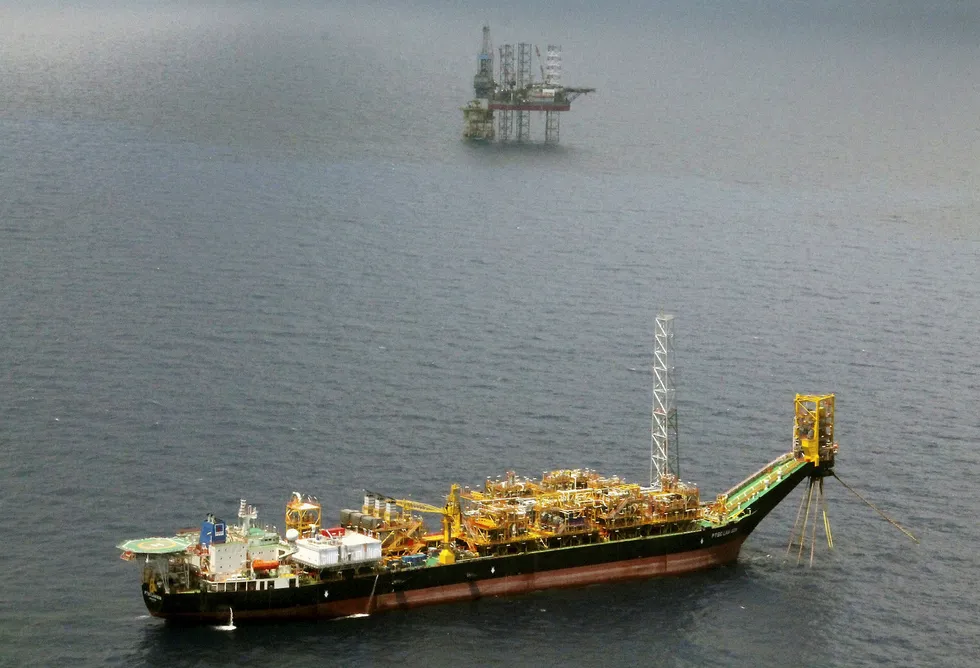 Extension: the Lam Son FPSO stationed off Vietnam