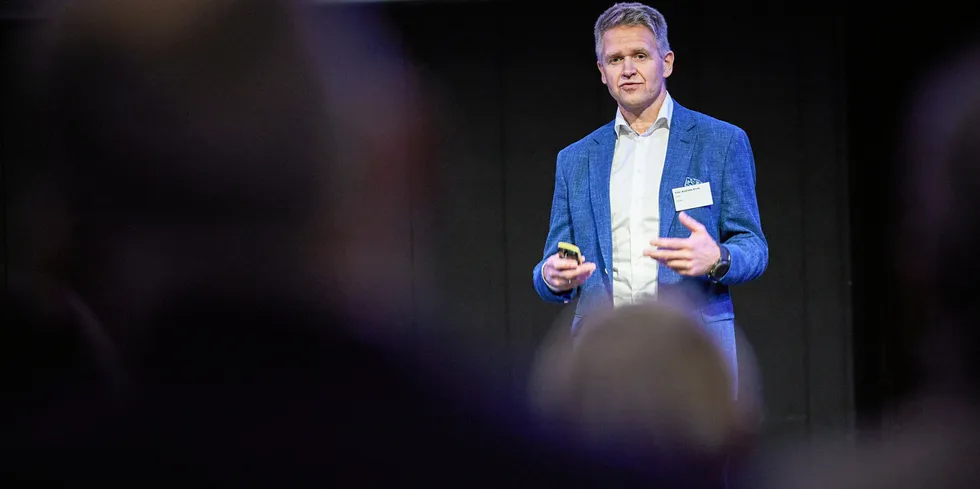 Olav-Andreas Ervik på seminaret Kampen om havet, hausten 2023.