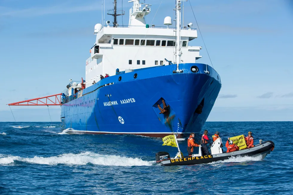 Det statseide russiske forskningsskipet Akademik Lazarevs bevegelser i norsk farvann har vært et hovedtema i debatten om russisk tilstedeværelse på den norske kysten.