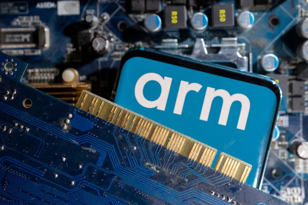 Det britiske databrikkedesignselskapet Arm Ltd. gjør seg klar til årets største børsnotering. Selskapet skal sannsynligvis hente inn inntil ti milliarder dollar. Over 90 prosent av verdens smarttelefoner benytter Arms databrikkedesign.