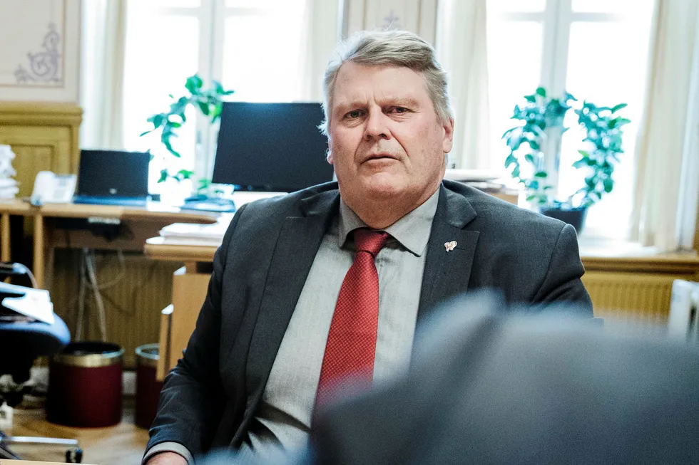Hans Fredrik Grøvan (KrF) mener regjeringen har sminket sannheten når det gjelder sikring av utsatte mål i Norge mot terror og sabotasje. Foto: Per Thrana