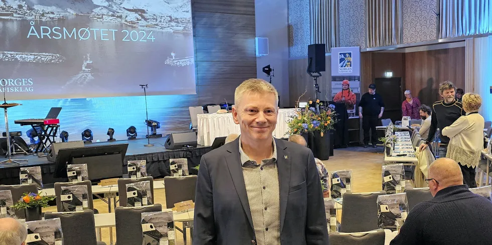Styreleder Rolf Guttorm Kristoffersen i Norges Råfisklag, avbildet kort tid før han gikk på scenen i Tromsø tirsdag.