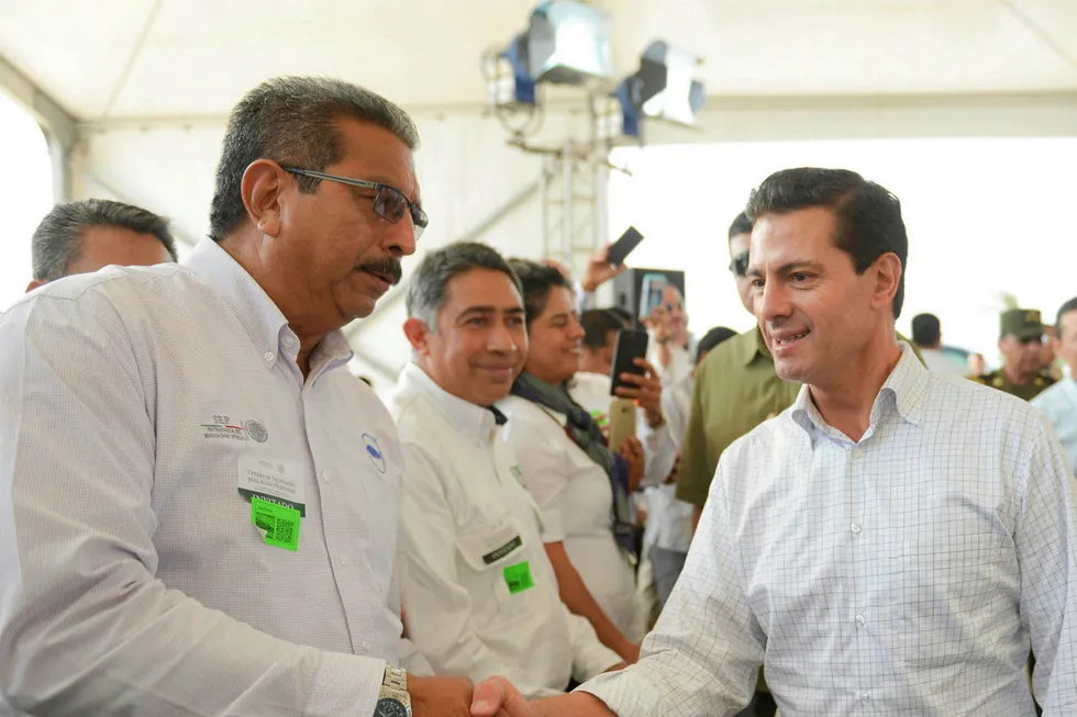 Milestone: Mexico President Enrique Pena Nieto (right) at the opening of the the CTAP facility in Veracruz state