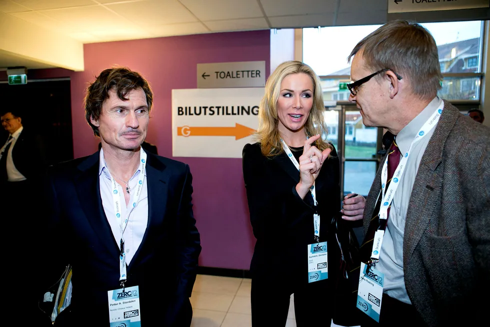 Petter Stordalen (til venstre) og Gunhild Stordalen i prat med Hans Rosling under Zeros klimakonferanse i 2012. Foto: Gorm Kallestad/NTB Scanpix