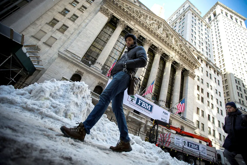 I det store og hele gir børsindekser et godt og representativt bilde av markedet, skriver artikkelforfatteren. Her fra New York-børsen på Wall Street. Foto: Michael Nagle/Bloomberg