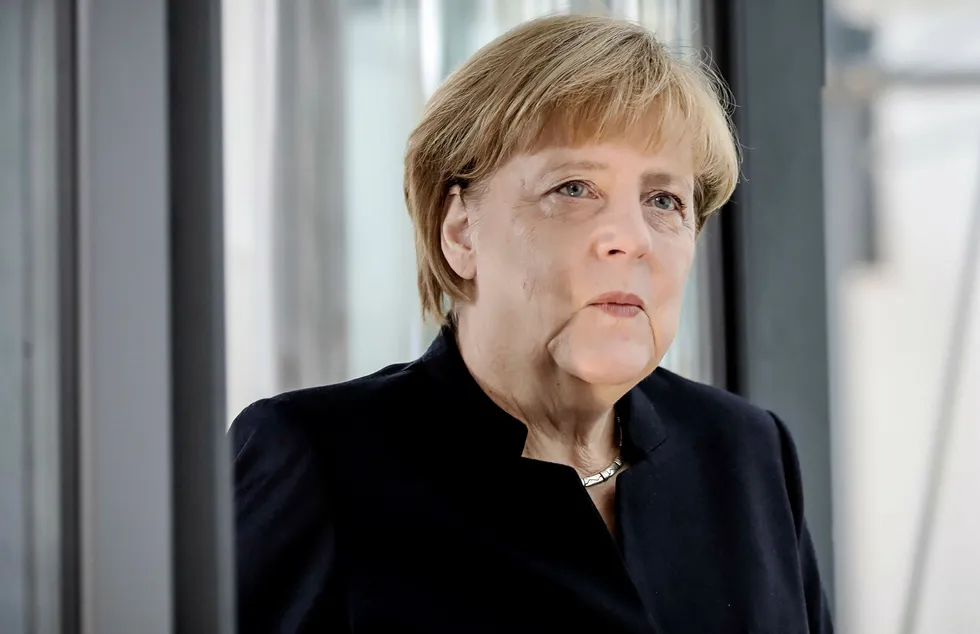 Angela Merkel skal trolig ha sitt første møte med en av toppene i Trump-administrasjonen i neste uke. Foto: MICHAEL KAPPELER/Afp/NTB scanpix
