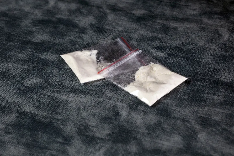 Kokain er skadelig, fysisk og mentalt, men lett tilgjengelig.