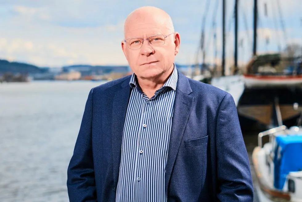 Rustan Lindqvist has experience in the land-based aquaculture sector from his work at Skagen Salmon in Denmark, Mirai fish farm in Japan and Fortum in Sweden.