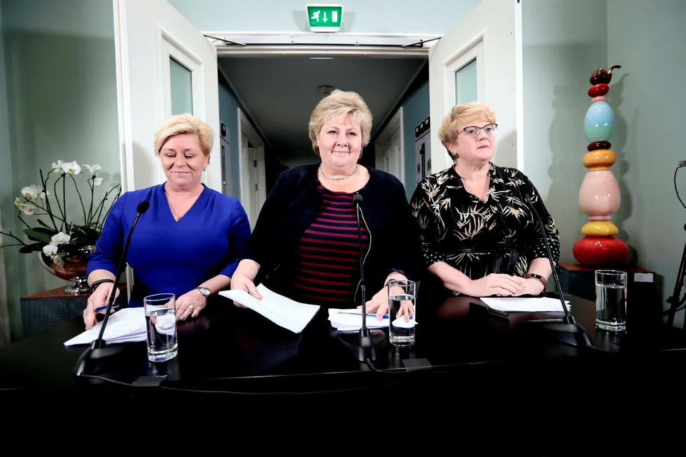 De tre regjeringspartilederne lanserte inkluderingsdugnad i Jeløy-Plattformen.