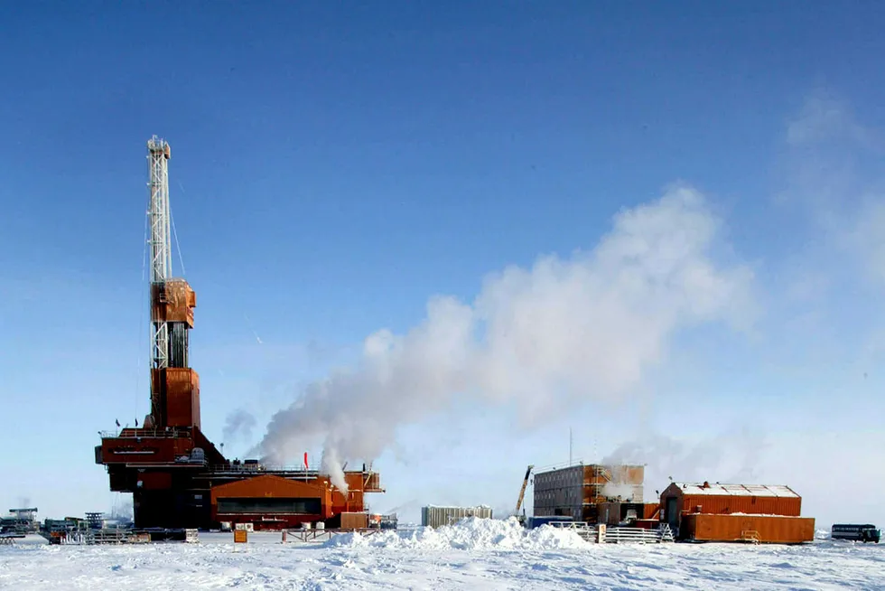 Alaska: Drilling operations in the National Petroleum Reserve