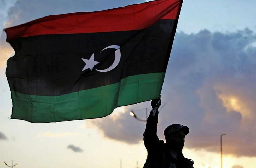Tensions: oil rises on shutdown of Libyan oilfield
