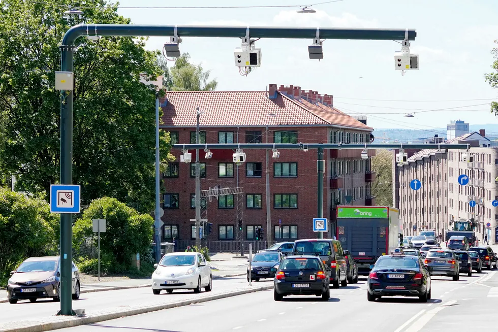 Nullvekstmålet om null vekst i personbiltrafikken i byområdene dukket først opp i klimaforliket i 2012. Nå skaper det trøbbel i regjeringssamarbeidet.