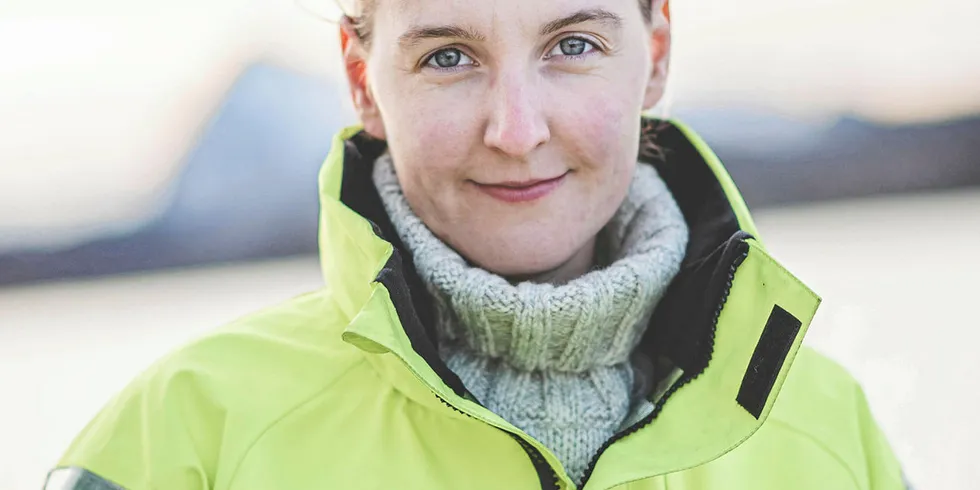 SATSER PÅ FREMTIDSPRODUKT: Leonore Olsen og gode samarbeidspartnere etablerer produksjon av veganske sjømatprodukter på Indre Kvarøy i Lurøy. – Vi tror at tare er et produkt for framtiden, sier gründeren på Helgeland.