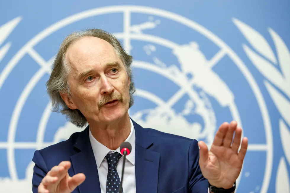 Geir O. Pedersen er for tiden FNs spesialutsending til Syria. Her møter han pressen i november Sveits i november.