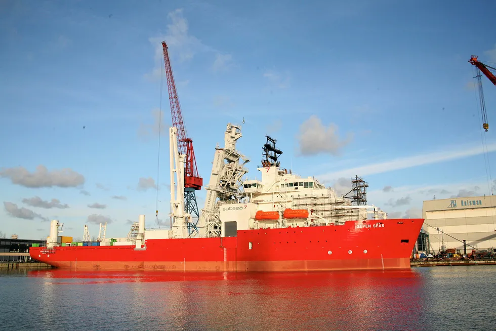 Battle: Subsea 7 proposed the PLSV Seven Seas for Lapa