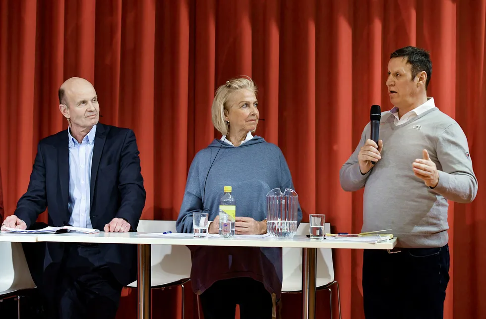 Berit Kjøll danket ut Tom Tvedt (til høyre) i første valgomgang, før hun slo Sven Mollekleiv (til venstre) med knappest mulig margin og ble idrettspresident 26. mai i år.