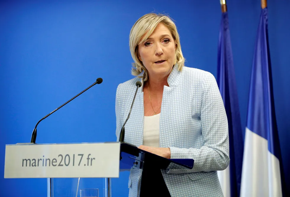 Vinner Marine Le Pen presidentvalget i Frankrike til våren, vil både USA og Europa være satt på helt ny kurs. Foto: Christophe Ena/AP/NTB Scanpix