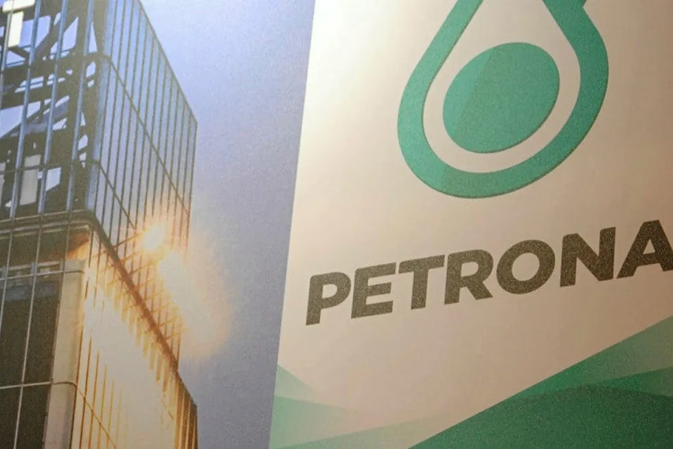 Petronas extends Barakah contract
