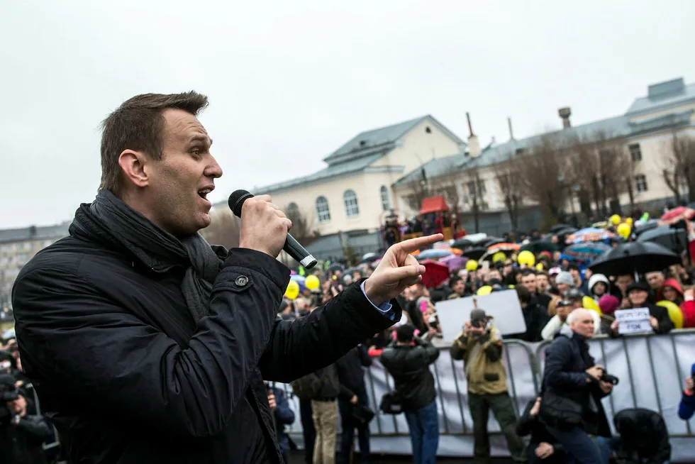 Opposisjonslederen Aleksej Navalnij er sentral i demonstrasjonene som er varslet over hele Russland lørdag. Her fra byen Tsjeljabinsk i Ural tidligere denne måneden. Foto: Evgeny Feldman/AP/NTB Scanpix