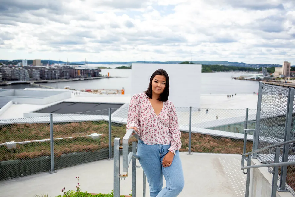 BI-student Amanda Grindheim leier studentbolig til 7200 kroner i måneden i Bjørvika i Oslo.