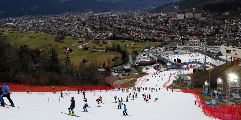 Uten kunstsnø ville det neppe blitt noe verdenscuprenn i slalåm i Garmisch-Partenkirchen i Tyskland i begynnelsen av januar.