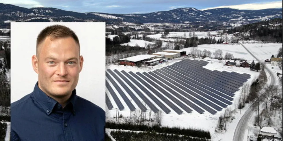 Greenstat og Skagerak får bygge Engene solkraftverk i Larvik kommune. Prosjektleder for Engene solkraftverk Sebastian Farmen i Greenstat mener kraftverket blir lønnsomt, selv om NVE tviler.