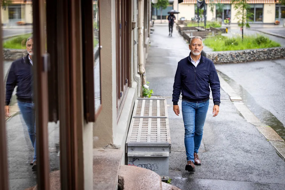 – Lønnsnivået i bransjen har hatt en kraftig økning mens timeprisen på it-konsulentene har nærmest stått stille, sier Lars Michael Rinnan, it-gründer og tidligere styreleder i Amesto Nextbridge som ble slått konkurs.