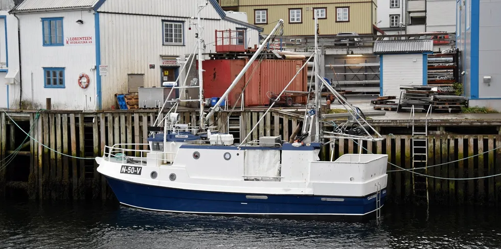 «Skuvingen» har levert den første forsyningen av sei til det nye fiskemottaket på Engenes.