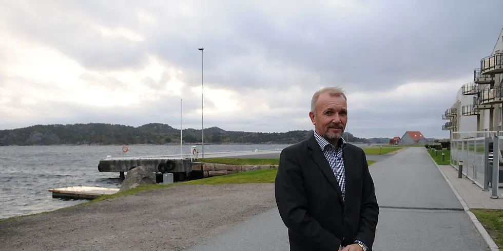 Arild Stulen, eier og styreleder i rekefabrikken Finny Sirevaag. Er bekymret for tilgangen på råstoff. - Vi er sultne på reker, sa han til fiskerne i sør i helgen. Foto: Kjersti Kvile