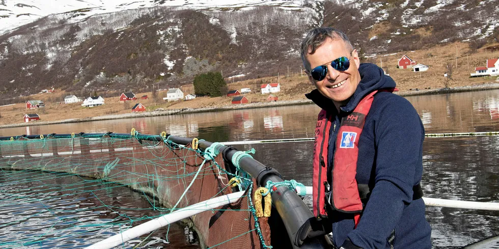 TROMSØ: Terje Harder Hansen er daglig leder i Sjurelv Fiskeoppdrett som holder til utenfor Kvaløya i Tromsø kommune.