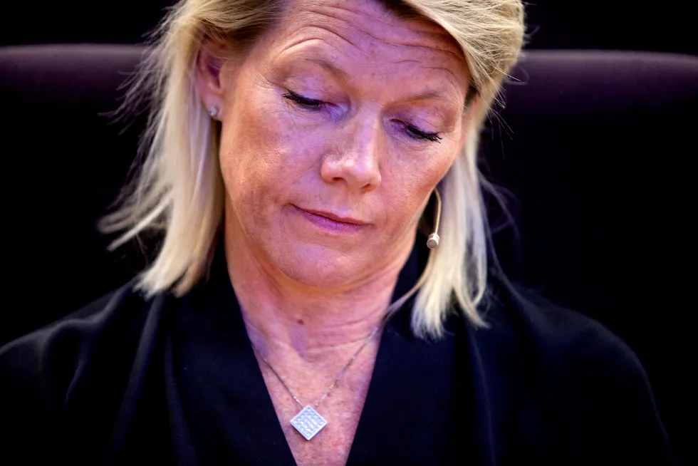 DNB-sjef Kjerstin Braathen svir av mye penger på rigg om dagen.