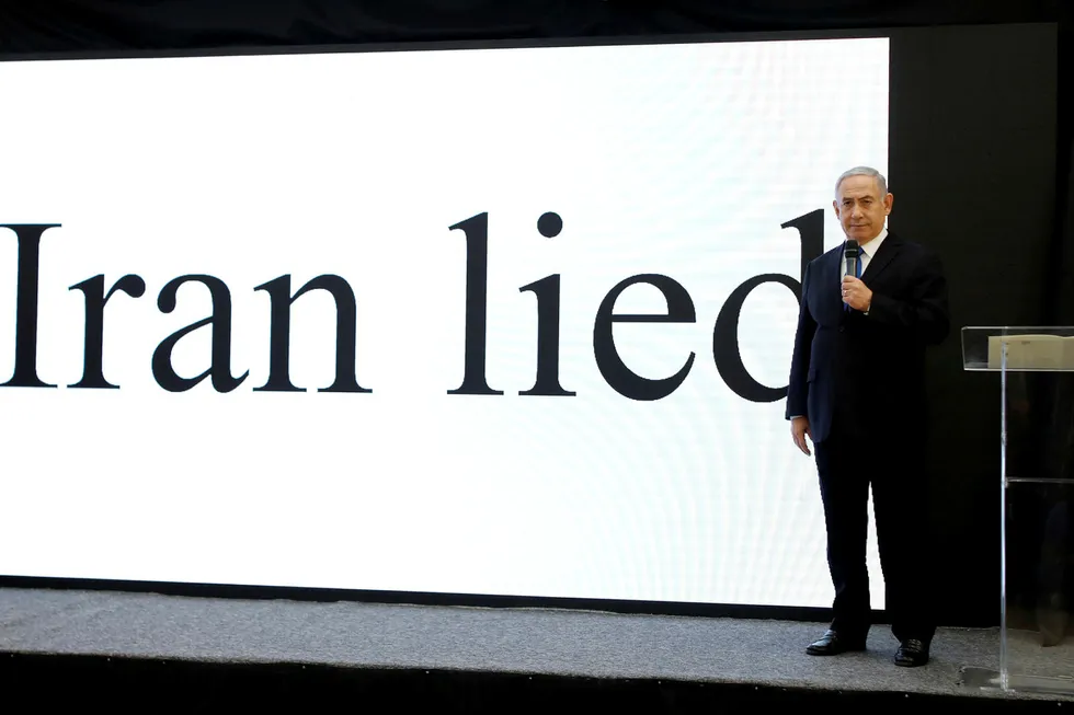 Den israelske statsministeren Benjamin Netanyahus tale var klar under en pressekonferanse i Tel Aviv mandag. Foto: AMIR COHEN