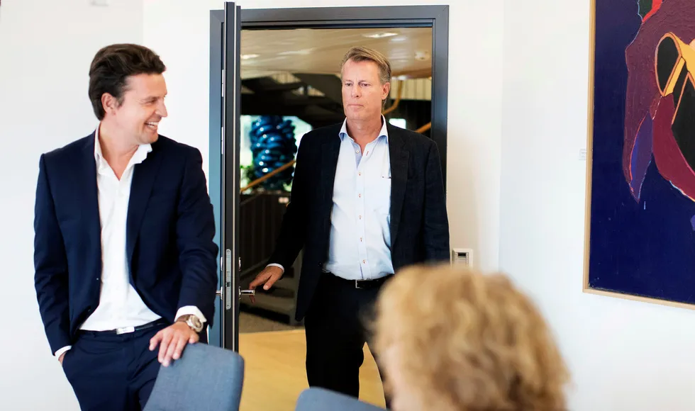 – Det er vårt klar største og mest verdifulle selskap, sier Ferd-sjef Morten Borge (til venstre) om Elopak. Her sammen med Ferd-eier Johan H. Andresen til høyre.