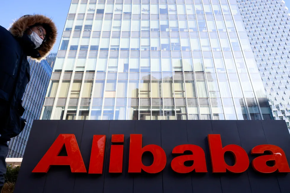 Det kinesiske internett- og teknologiselskapet Alibaba foretar store endringer i toppledelsen og hvordan selskapet er organisert.