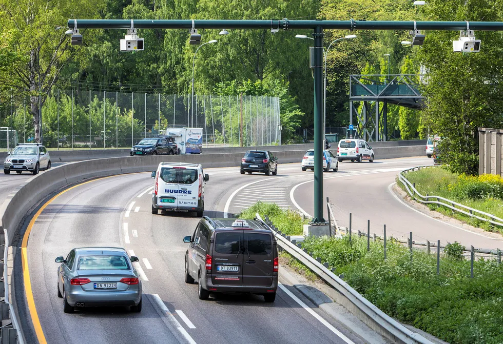1.juni innføres det flere bomstasjoner og endret takstsystem for bilister i Oslo og Akershus. Her ved Bygdøylokket mot Skøyen.