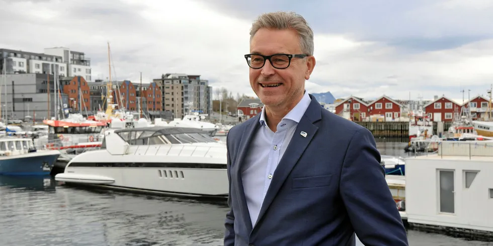 FORNØYD: Fiskeri- og sjømatminister Odd Emil Ingebrigtsen (Høyre) er godt fornøyd med eksporten av norsk sjømat så langt i år.