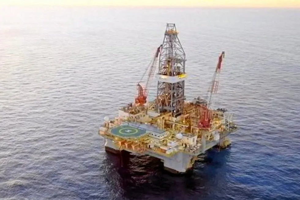 New charters: the Valaris semi-submersible drilling rig DPS-5 won new contracts in the US Gulf of Mexico