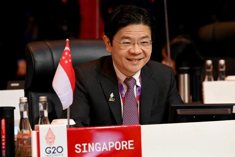 Singapores finansminister Lawrence Wong er utpekt til å bli bystatens neste statsminister. Han er bekymret for isfronten mellom USA og Kina, hvor konfliktnivået har økt kraftig på kort tid. Her fra finansministermøtet i G20-landene i Indonesia i juli.