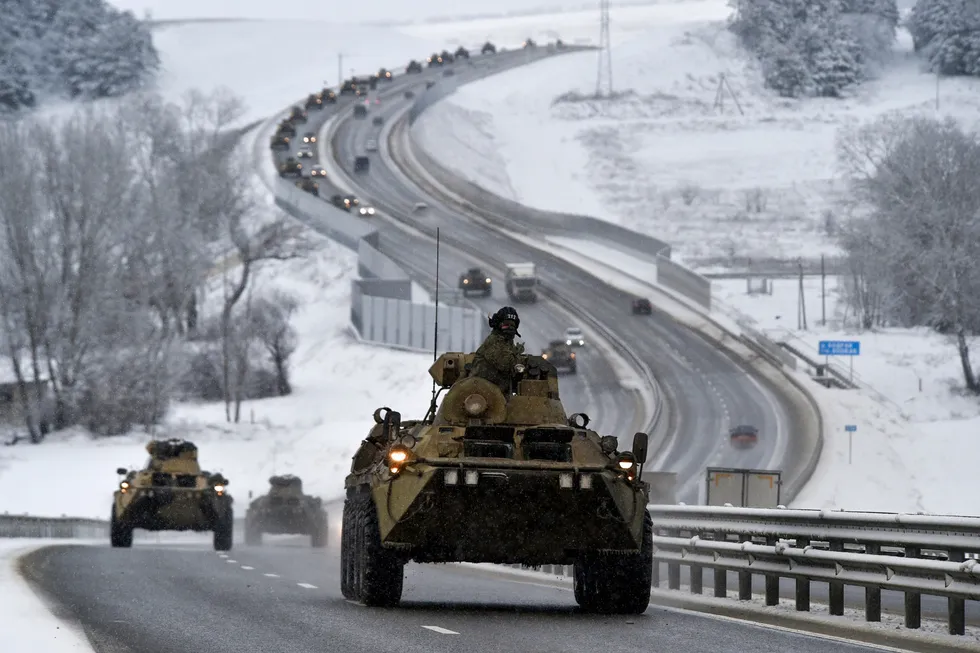 En konvoi med russiske pansrede kjøretøy på Krim i forrige uke.