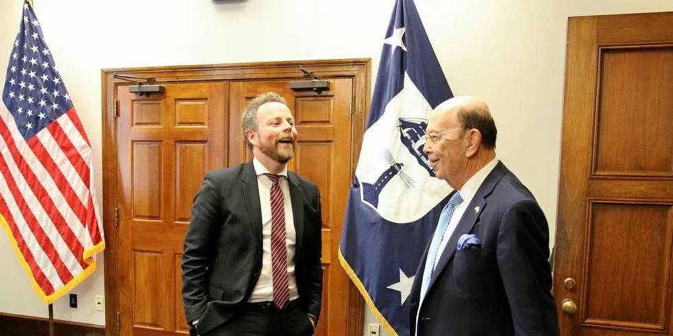 I D.C.: Næringsminister Torbjørn Røe Isaken i USA. Her med USAs næringsminister Wilbur Ross.Foto: Trond Viken, Nærings- og fiskeridepartementet