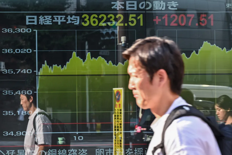 Nikkei-indeksen ved Tokyo-børsen har stabilisert seg etter markedsuroen i forrige uke.