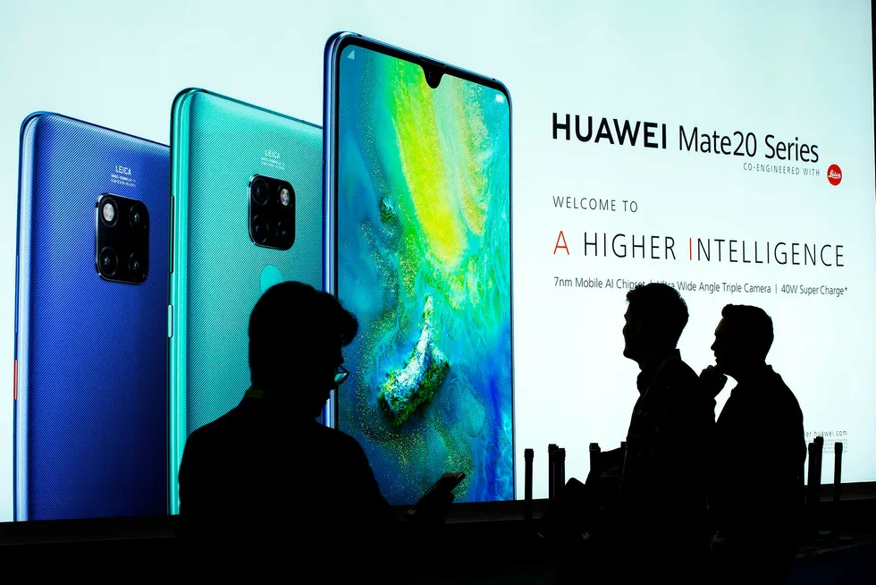 Kinesiske Huawei nektes å være med i anbud om å bygge ut 5G-nettverk i en rekke land.